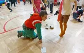 taniec na gazecie