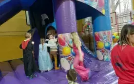 Zabawa na dmuchańcu